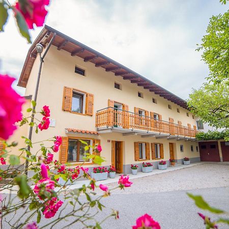 Apartma Korada Deskle Exteriör bild