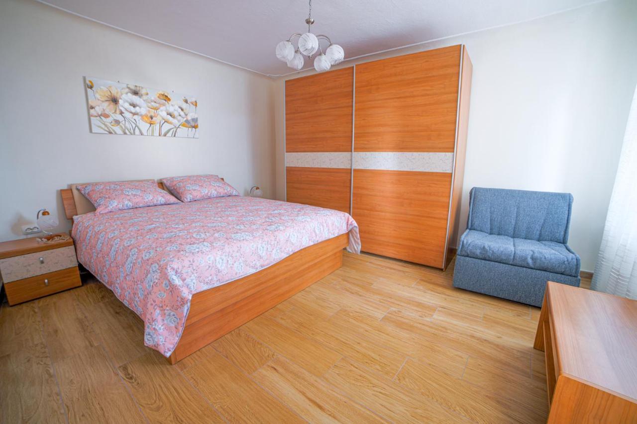 Apartma Korada Deskle Exteriör bild
