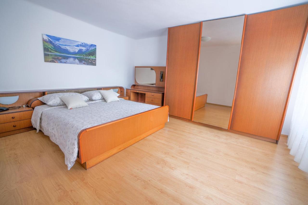 Apartma Korada Deskle Exteriör bild