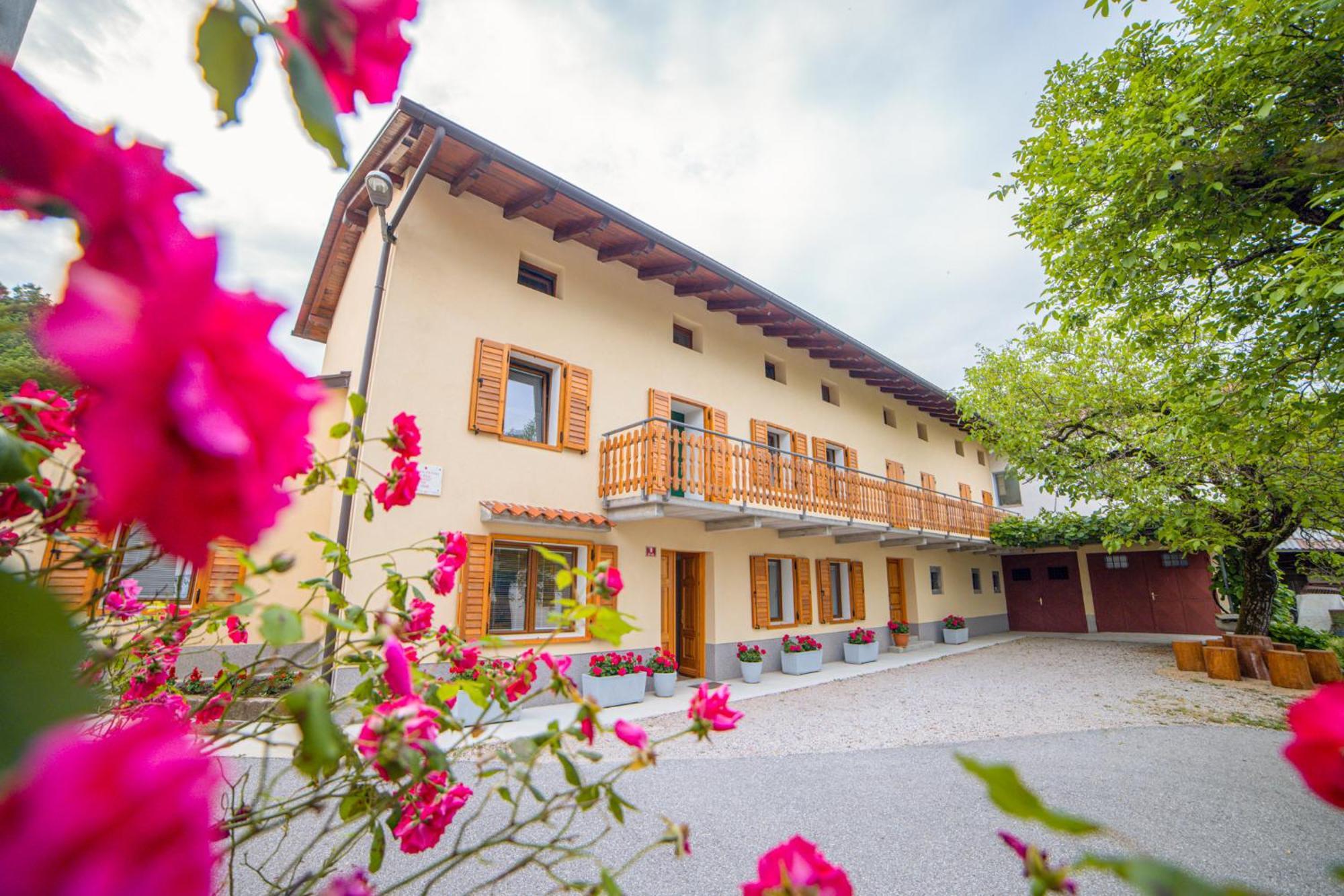 Apartma Korada Deskle Exteriör bild